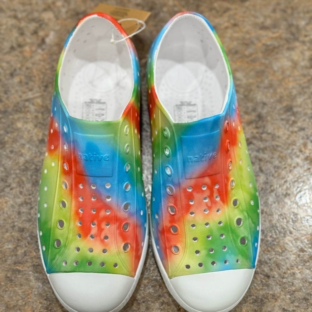 New Native Shoes - Picture 3 of 6